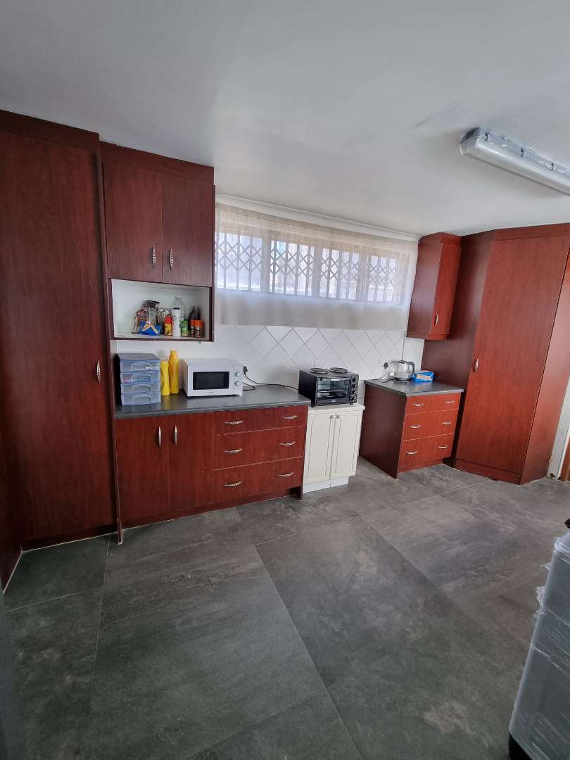 4 Bedroom Property for Sale in Zonnebloem Western Cape